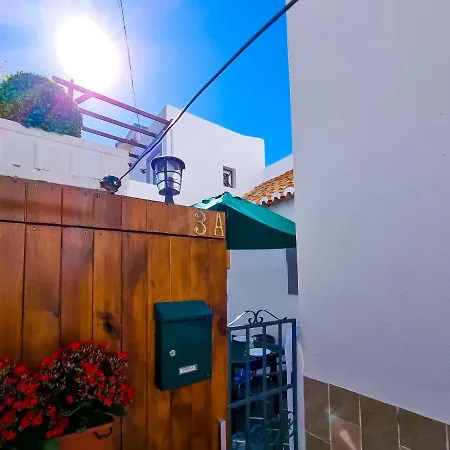 Flh Green House With Terrace شقة